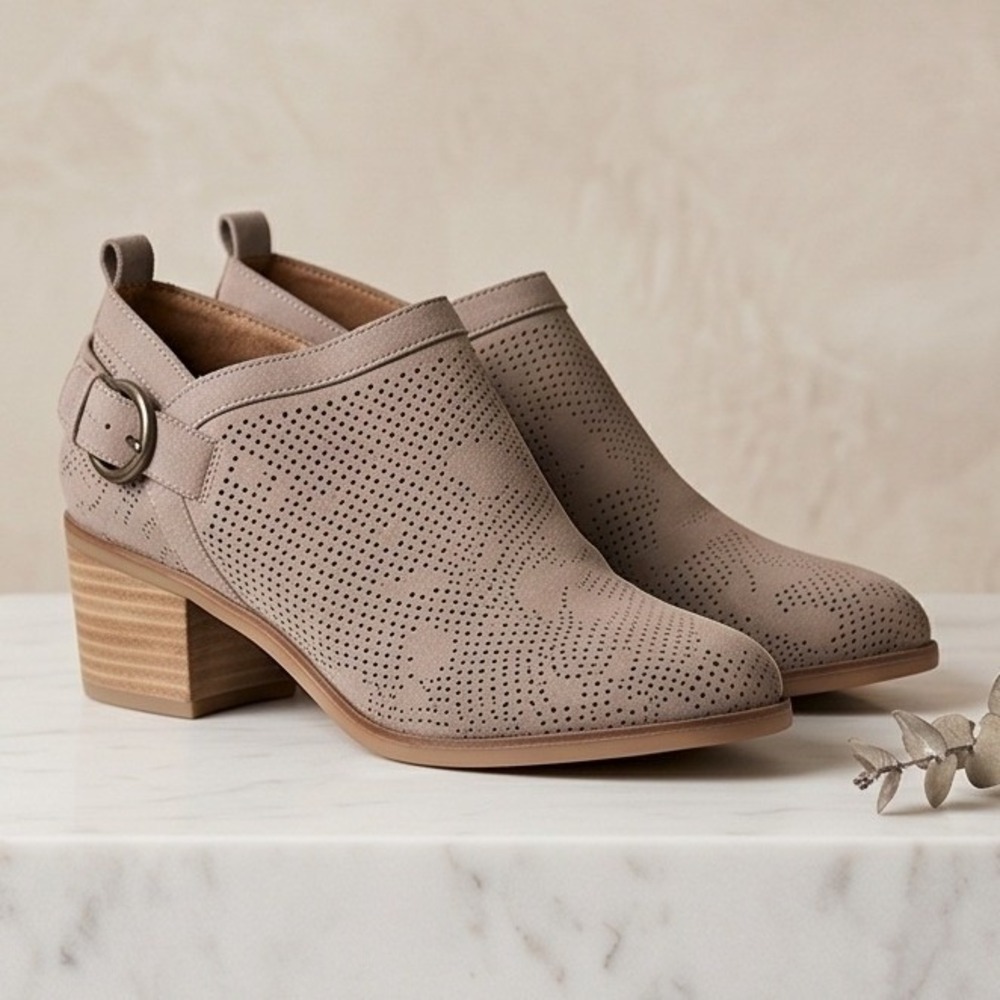Sonoma Vitalize Ortholite 7 Taupe Perforated Buckle Ankle Booties Women's‎